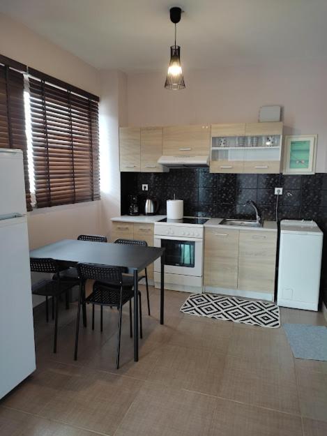 Double M Comfy Flat Markópoulon Exterior foto